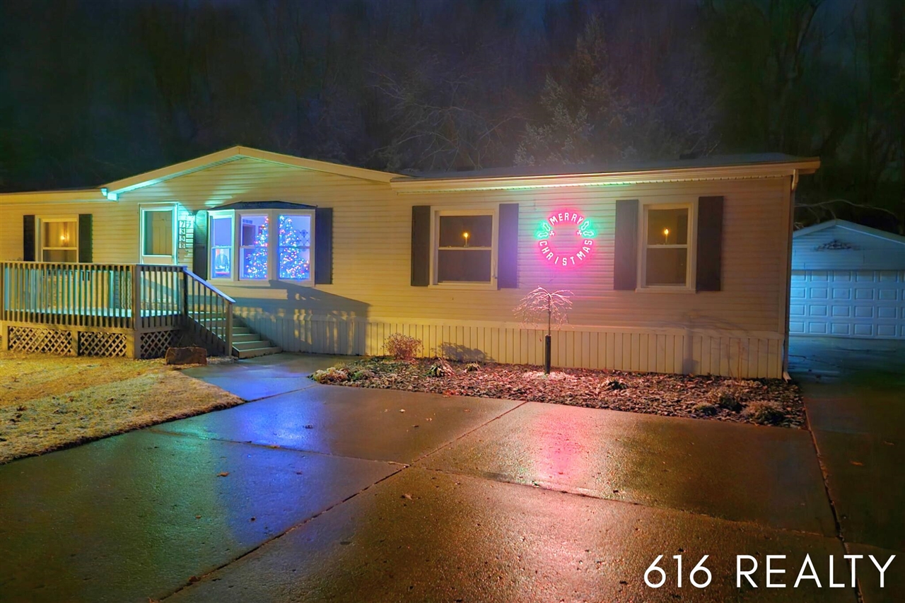 7358 Willow Wood Drive, Belmont, MI, 49306-9419