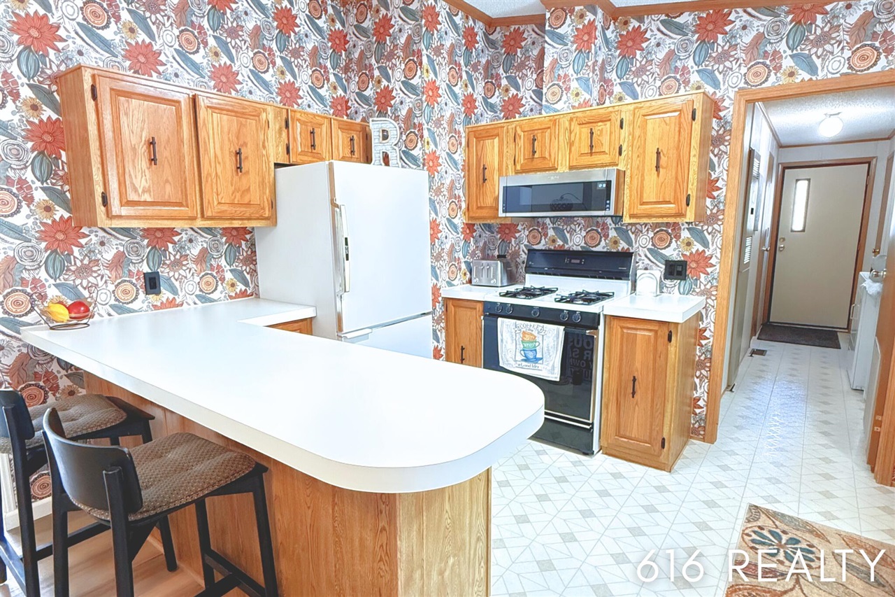 7358 Willow Wood Drive, Belmont, MI, 49306-9419