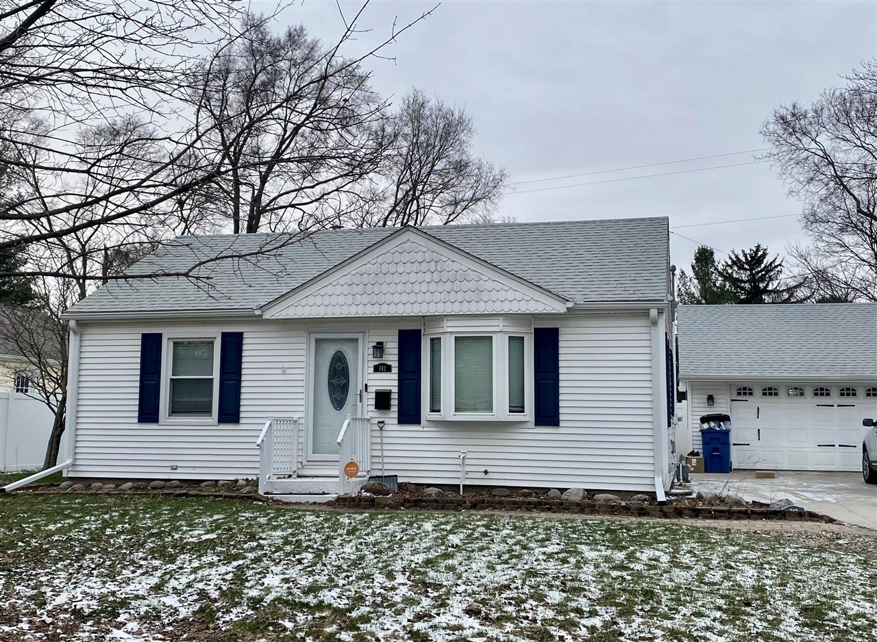 742 Riverside Drive, Battle Creek, MI, 49015-4668