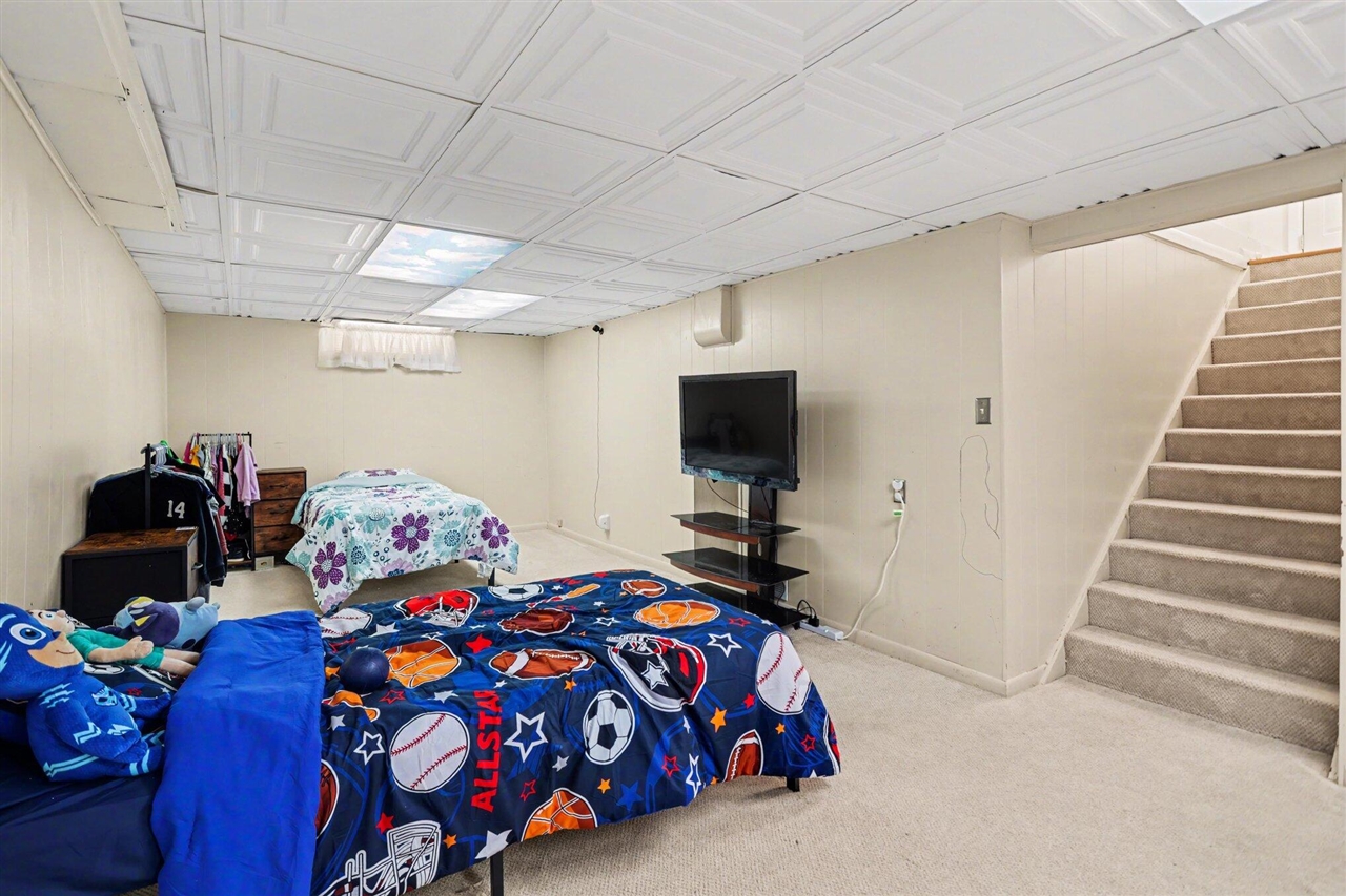 742 Riverside Drive, Battle Creek, MI, 49015-4668