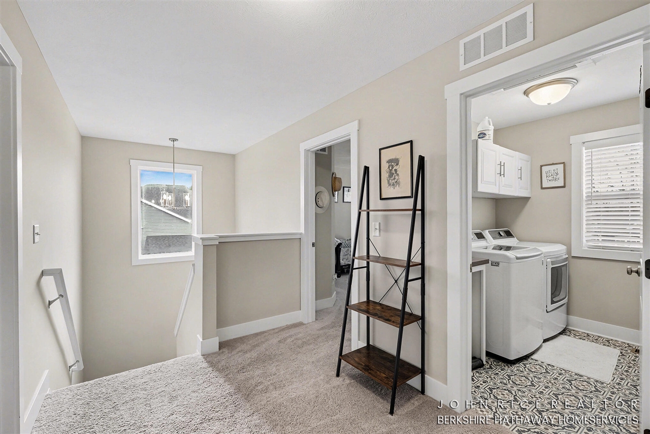 1584 Wales Road, Lowell, MI, 49331