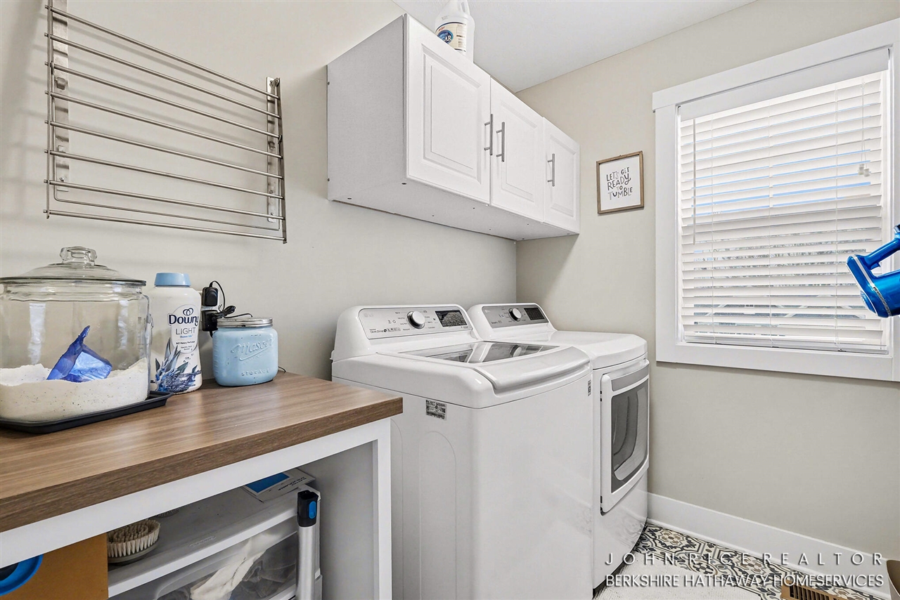 1584 Wales Road, Lowell, MI, 49331