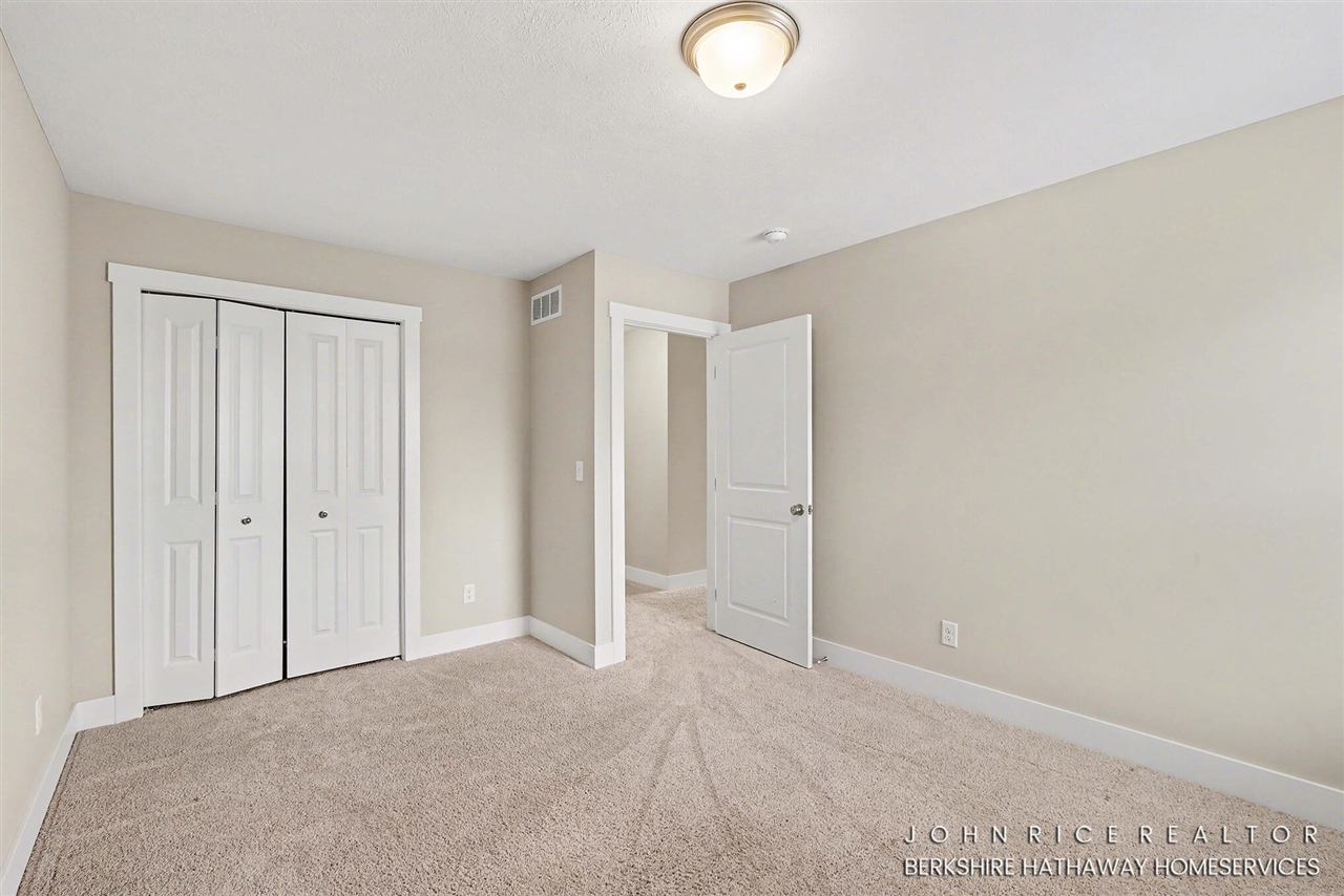 1584 Wales Road, Lowell, MI, 49331