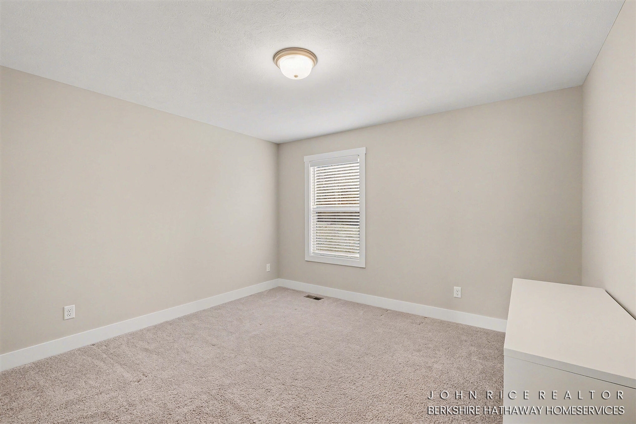 1584 Wales Road, Lowell, MI, 49331