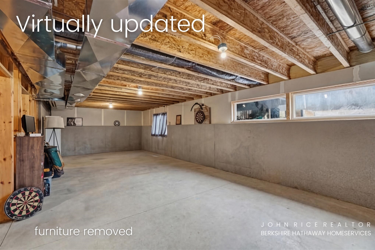 1584 Wales Road, Lowell, MI, 49331