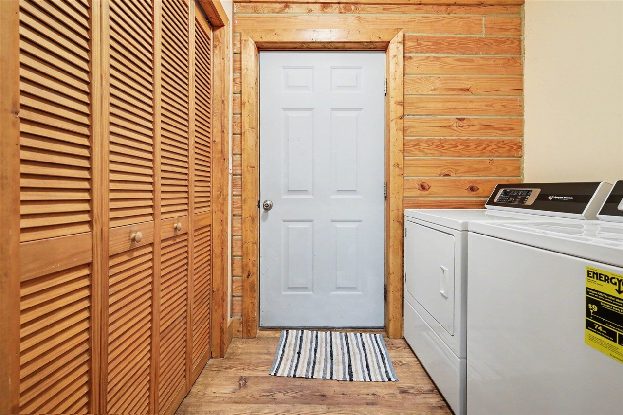 19468 Timberland Drive, Howard City, MI, 49329-8731