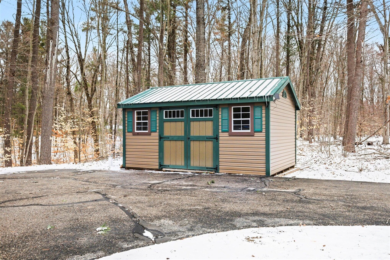 19468 Timberland Drive, Howard City, MI, 49329-8731