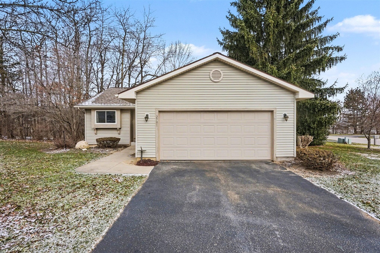 2701 Springview Road, Grand Rapids, MI, 49534-1343