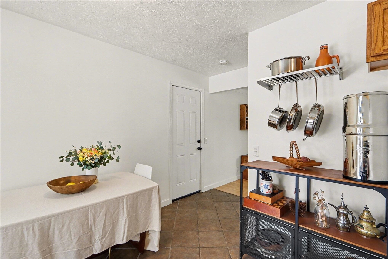 1527 Kingston Avenue, Kalamazoo, MI, 49001-5103