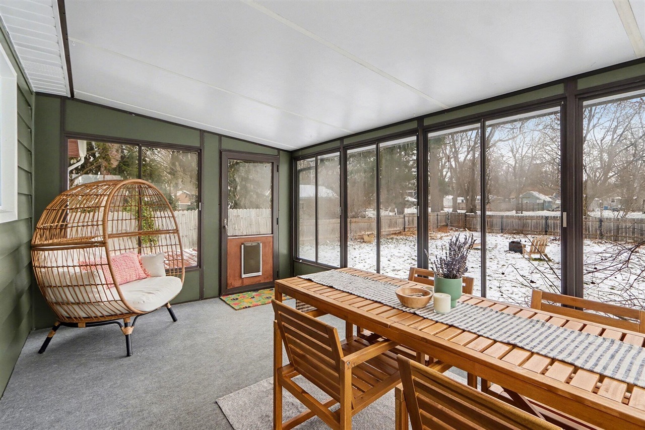 1527 Kingston Avenue, Kalamazoo, MI, 49001-5103