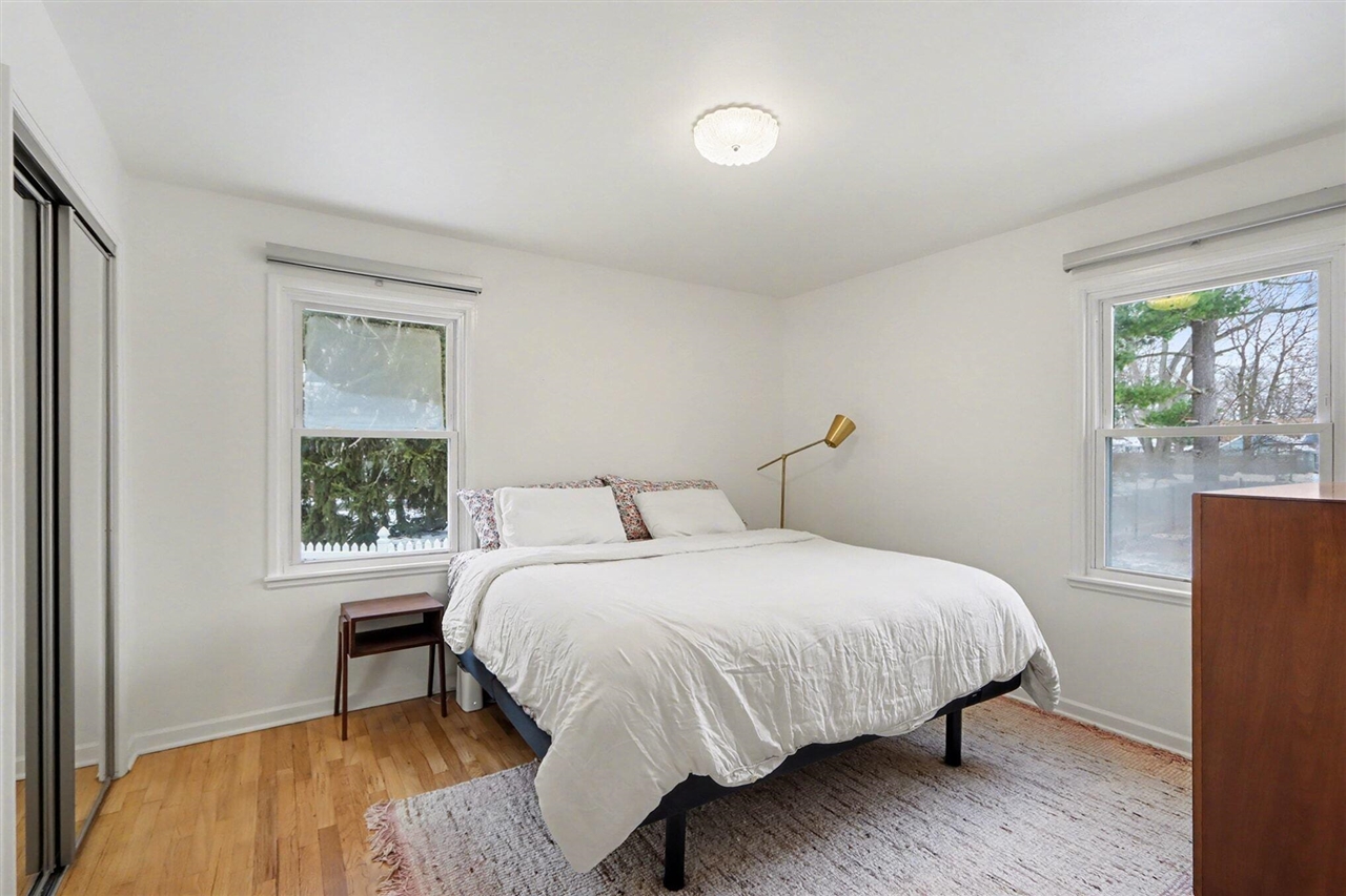 1527 Kingston Avenue, Kalamazoo, MI, 49001-5103