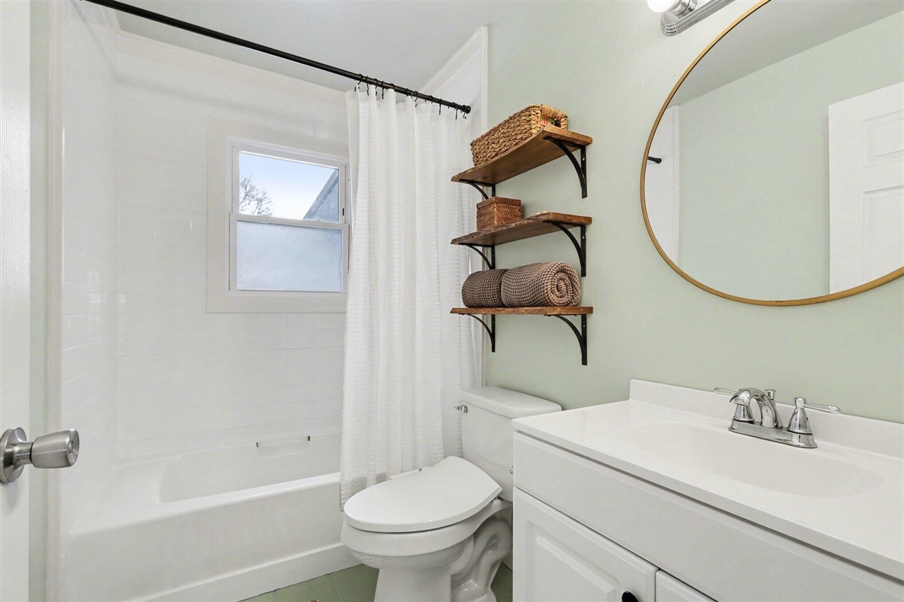 1527 Kingston Avenue, Kalamazoo, MI, 49001-5103