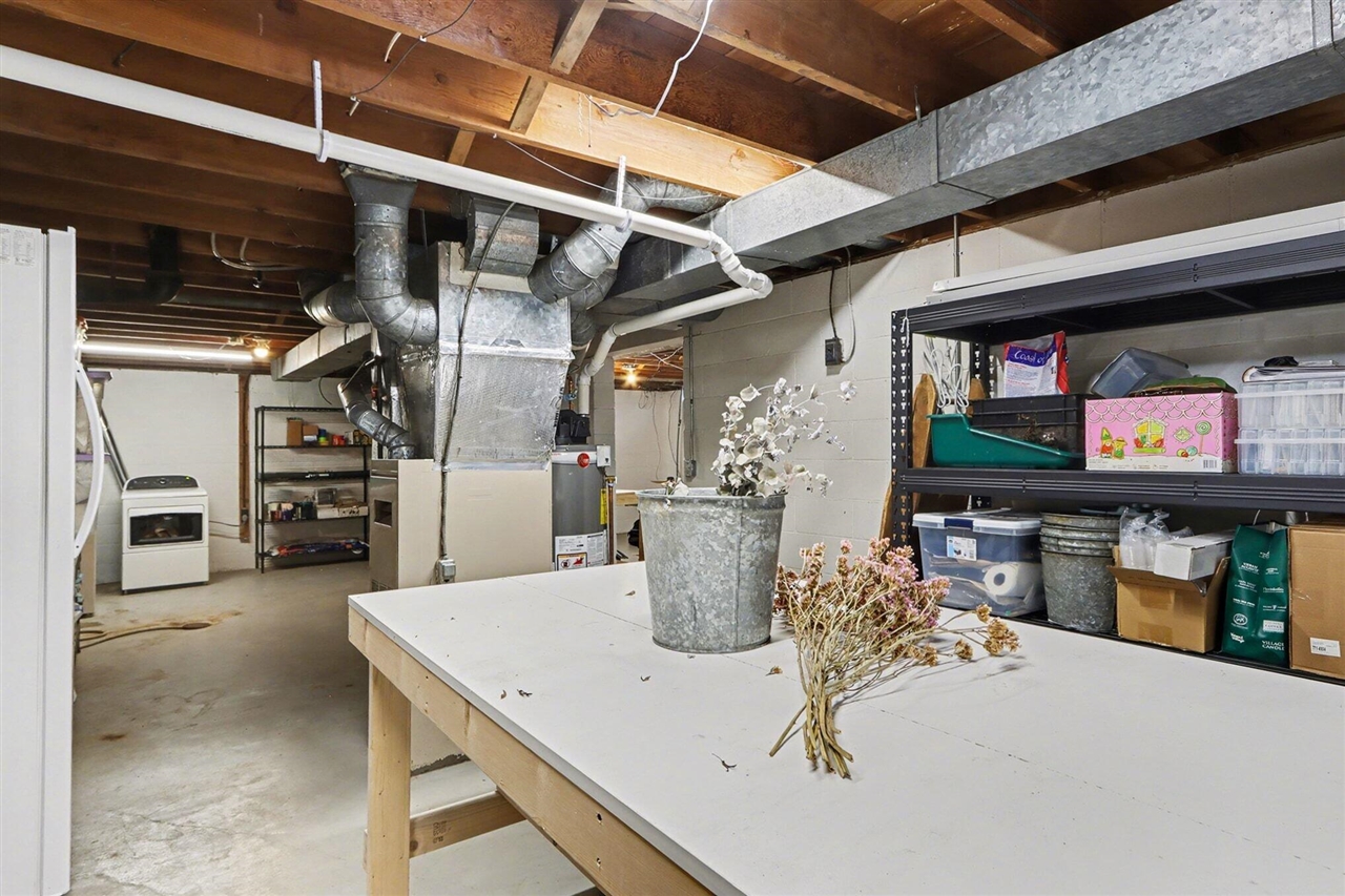 1527 Kingston Avenue, Kalamazoo, MI, 49001-5103