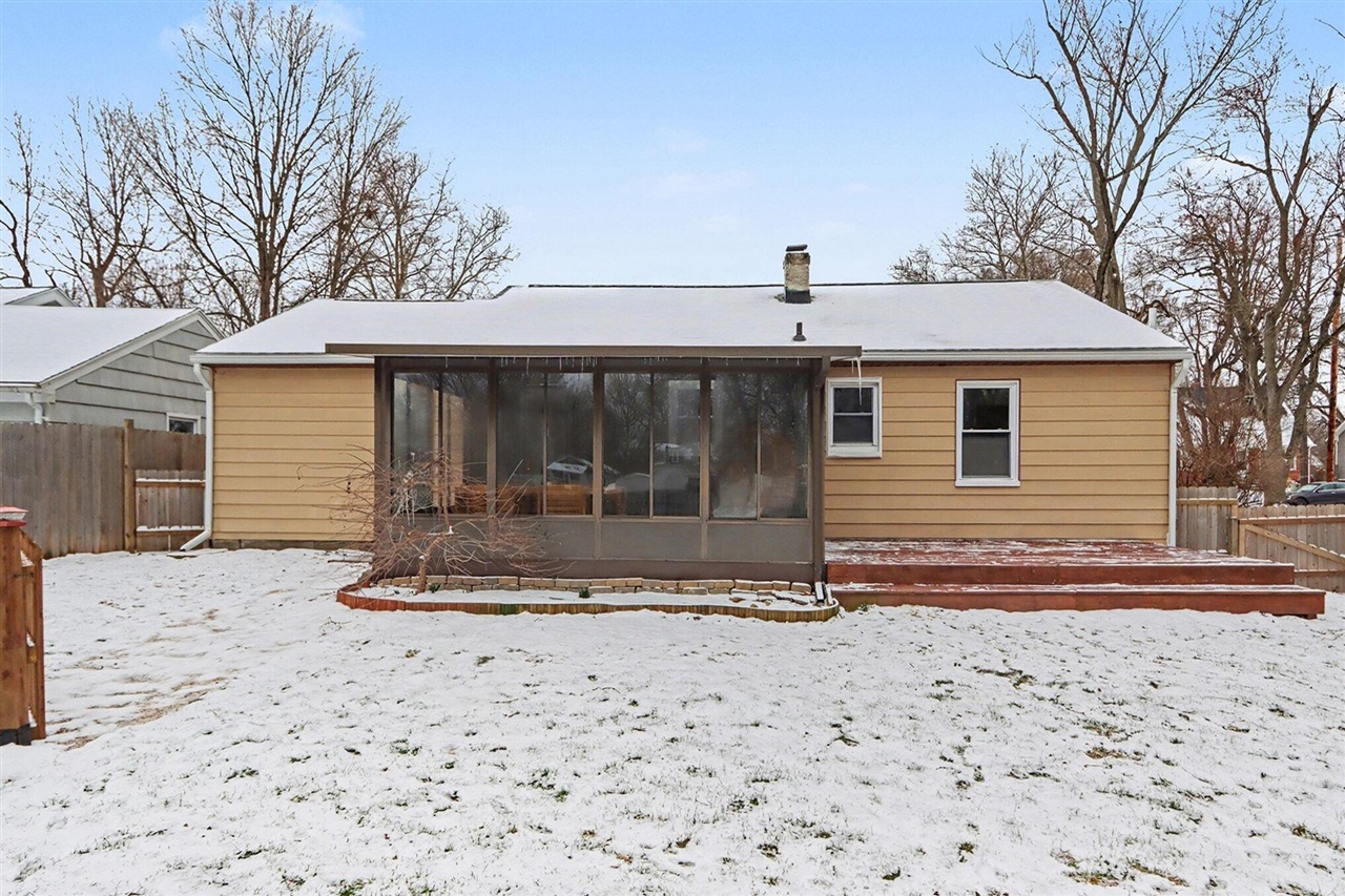 1527 Kingston Avenue, Kalamazoo, MI, 49001-5103