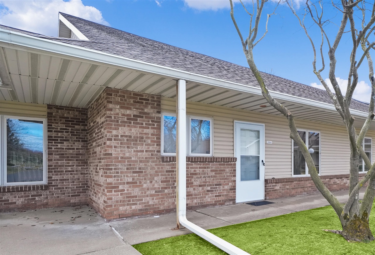 Homes for sale in Stevensville, MI | 5514 Ivy Dr, Stevensville, MI 49127 | MLS# 70520263