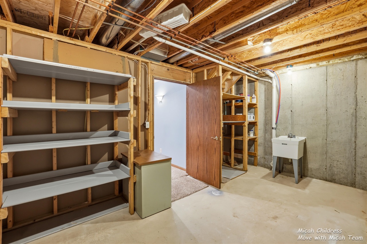 10299 Castletown, Zeeland, MI, 49464-8937