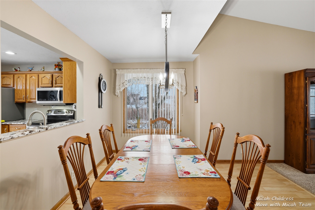 10299 Castletown, Zeeland, MI, 49464-8937