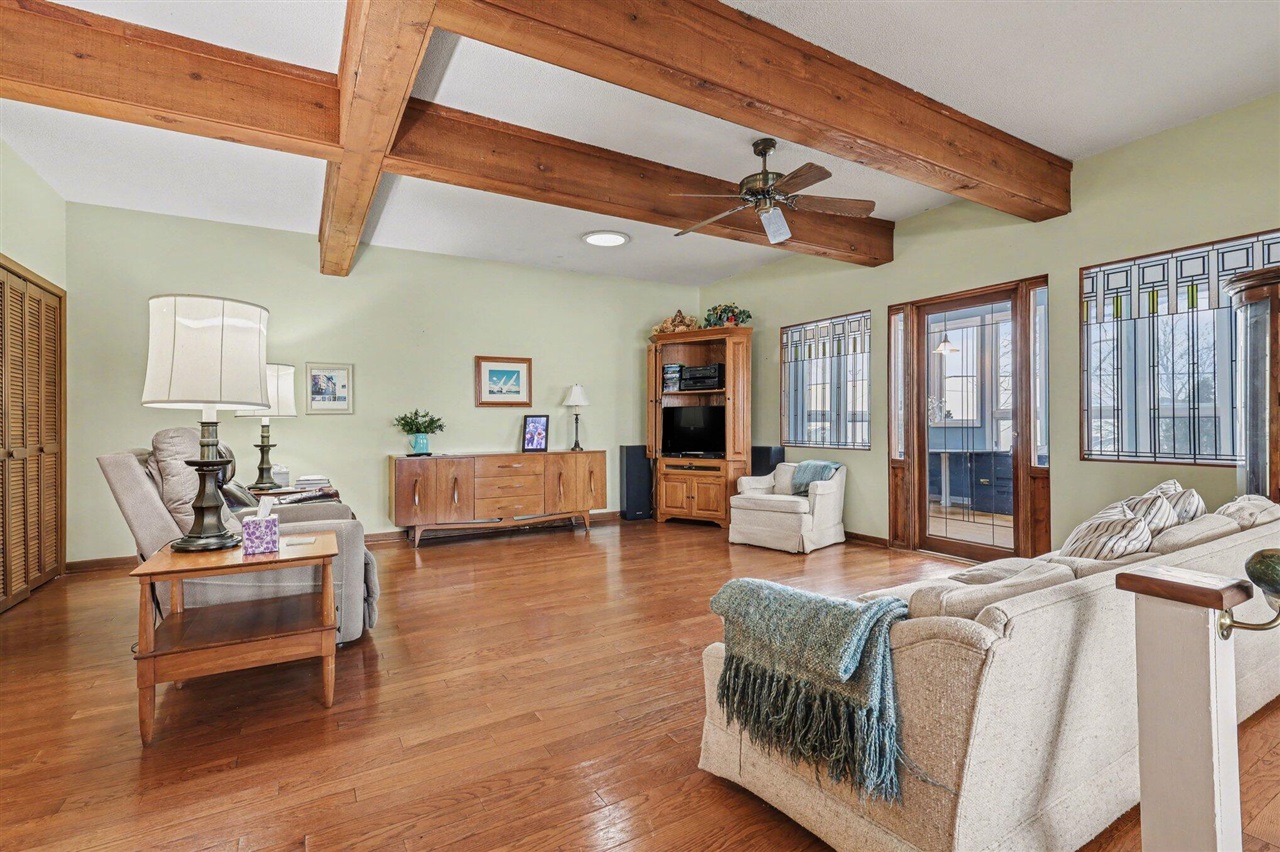 3135 Lakeshore Drive, Muskegon, MI, 49441-1108