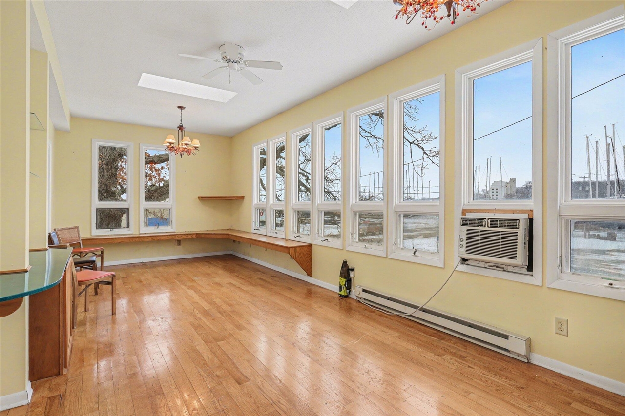 3135 Lakeshore Drive, Muskegon, MI, 49441-1108