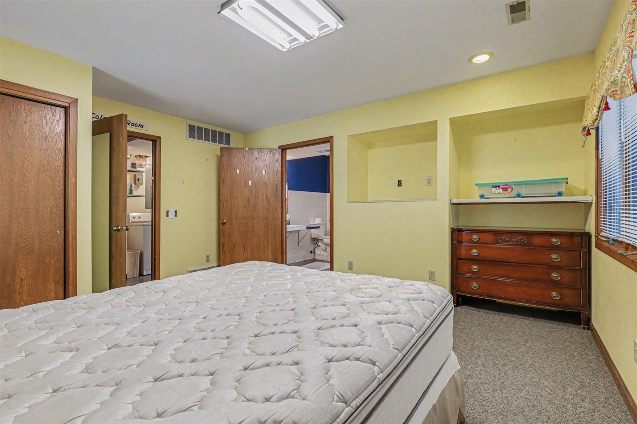 3135 Lakeshore Drive, Muskegon, MI, 49441-1108