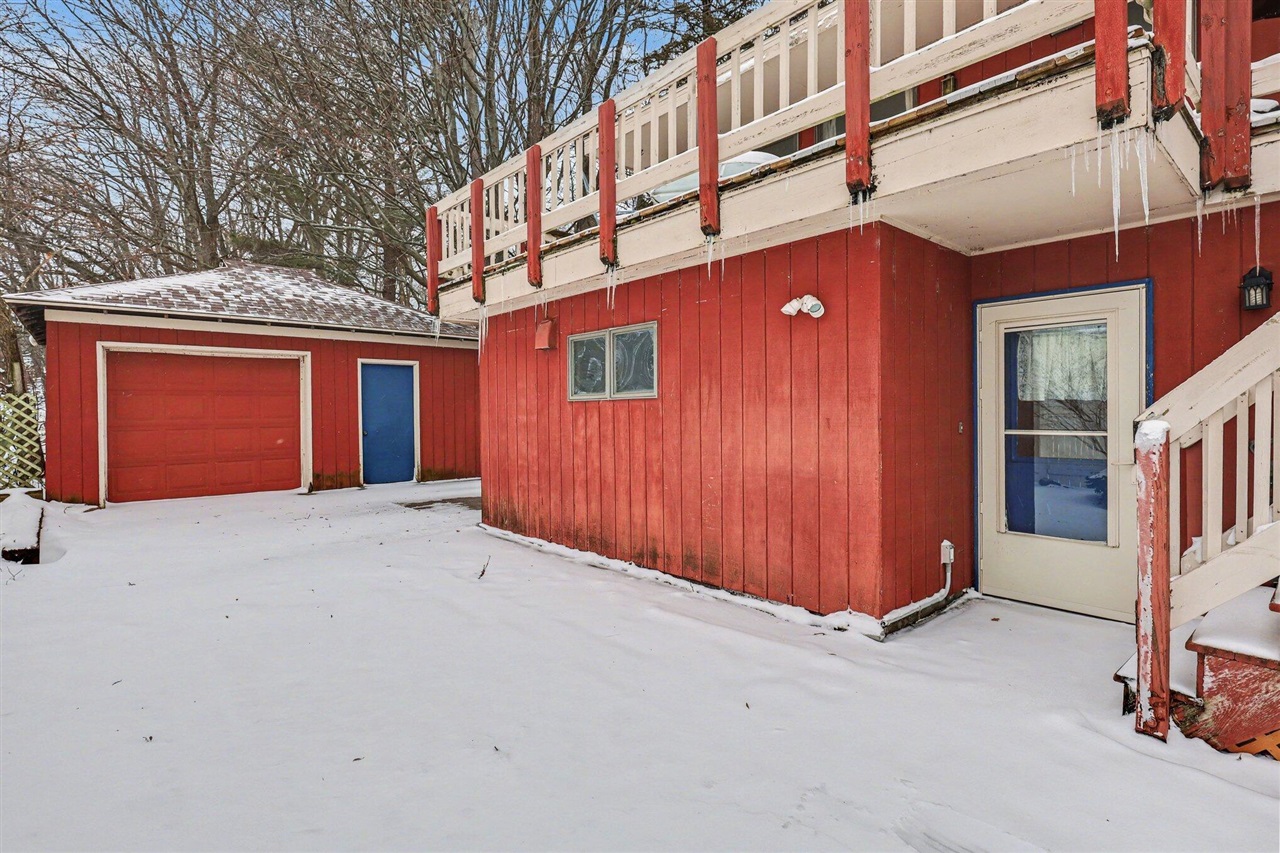 3135 Lakeshore Drive, Muskegon, MI, 49441-1108