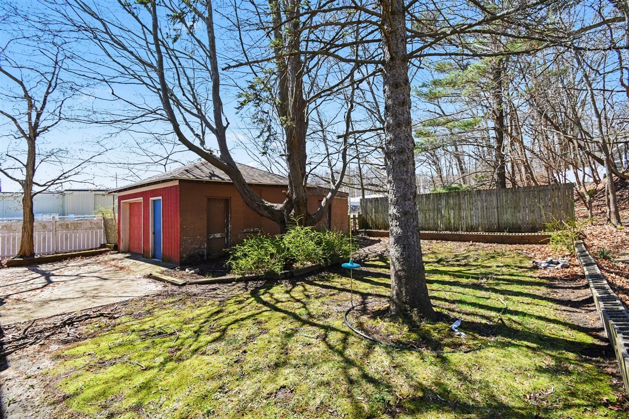 3135 Lakeshore Drive, Muskegon, MI, 49441-1108