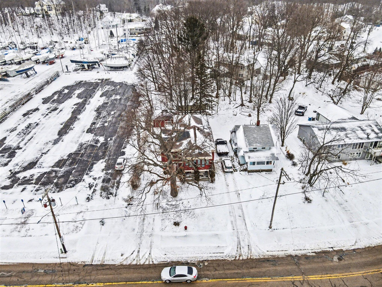 3135 Lakeshore Drive, Muskegon, MI, 49441-1108