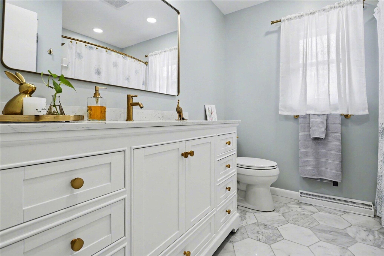 1829 Nash Drive, Saint Joseph, MI, 49085-9473