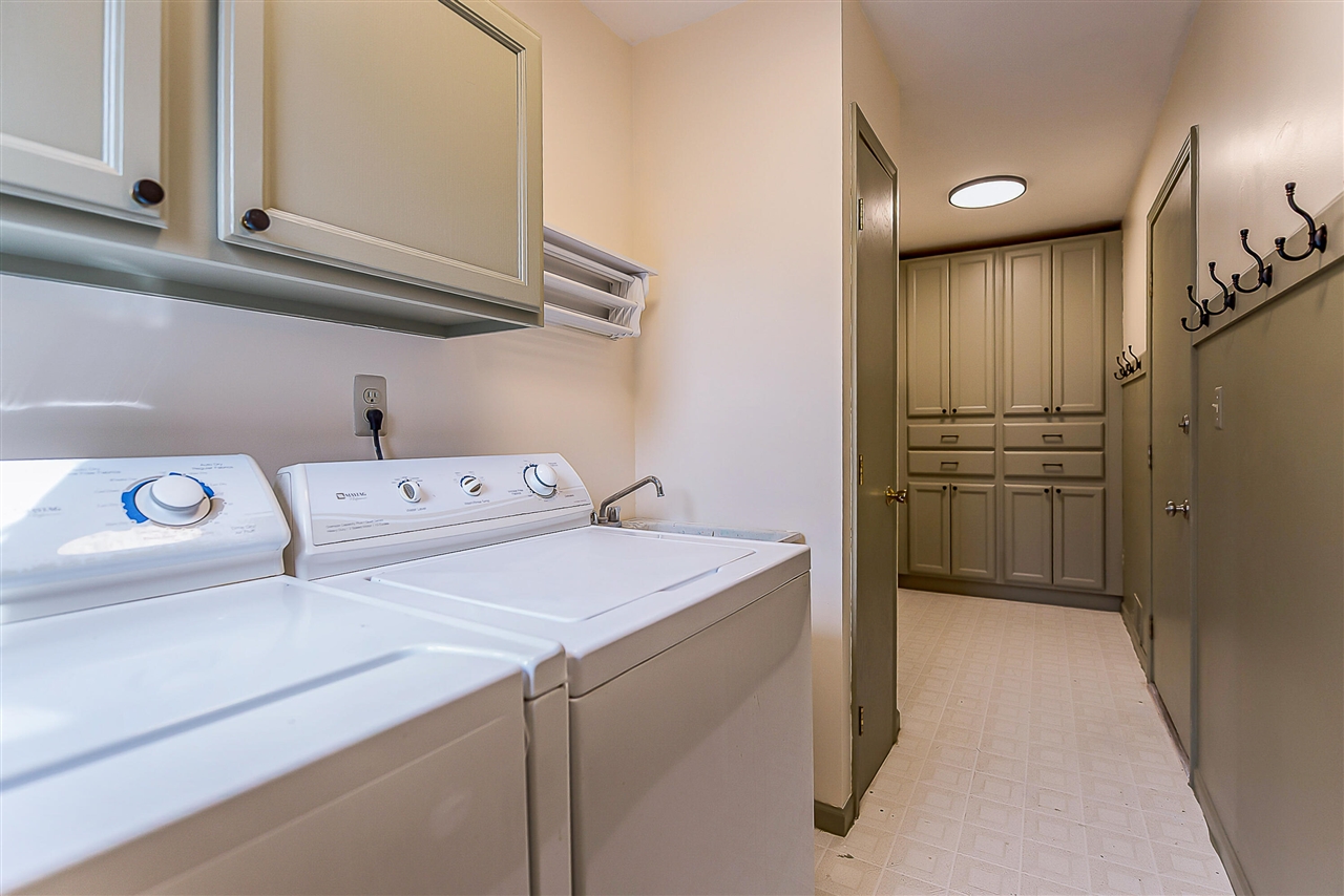 396 Berkshire Drive, Saline, MI, 48176-1066