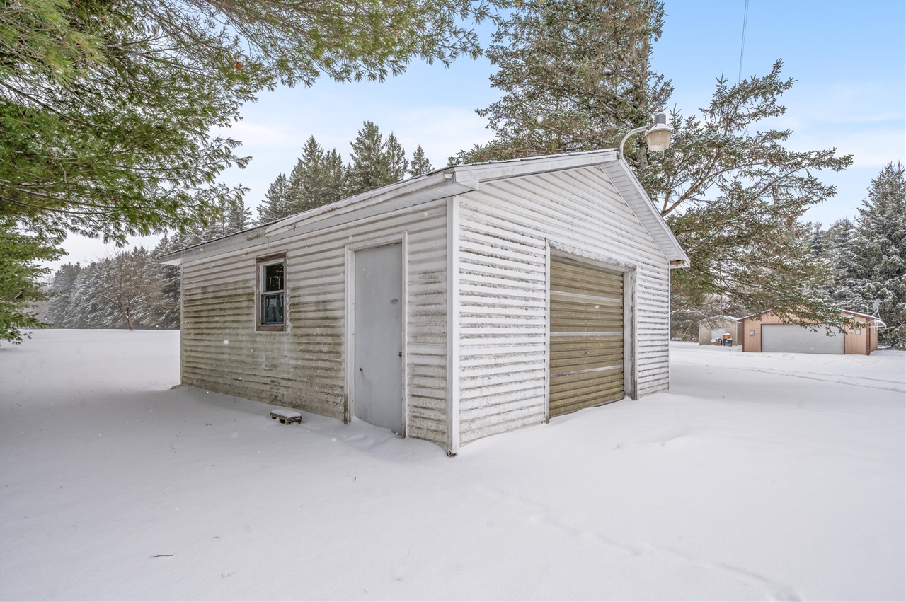 15220 NW Rapids Drive, Hersey, MI, 49639-8440