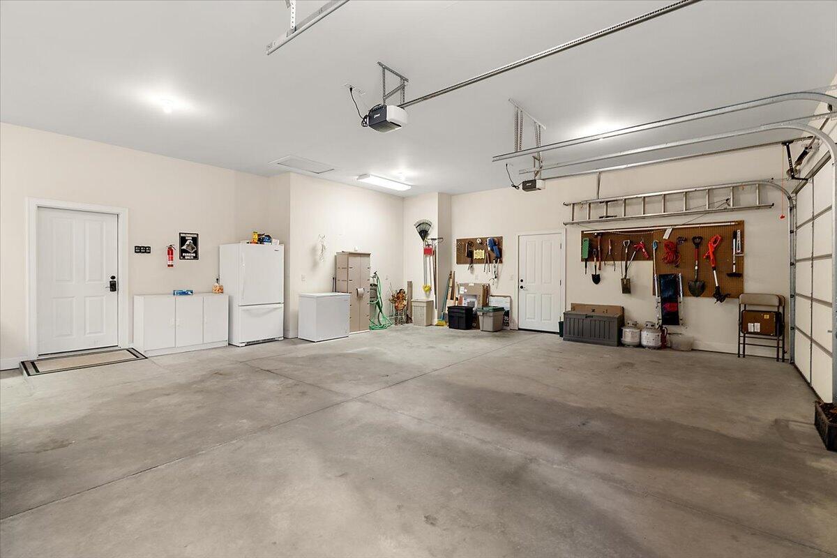 2666 Heritage Way, Stevensville, MI, 49127-8752