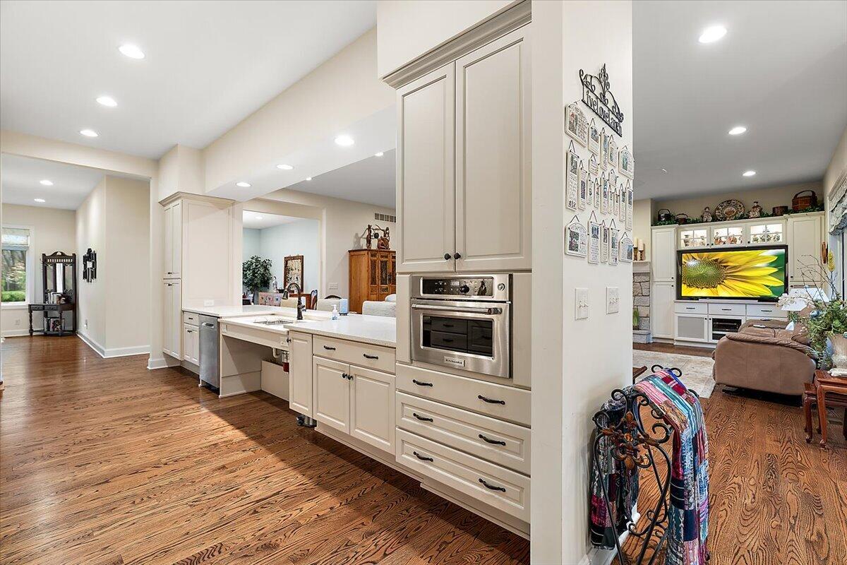 2666 Heritage Way, Stevensville, MI, 49127-8752