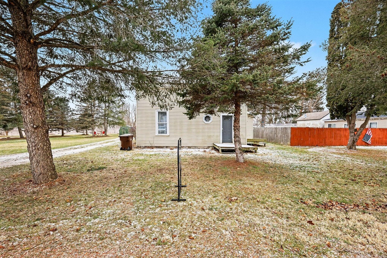 Homes for sale in Lyons, MI | 265 S Tabor St, Lyons, MI 48851 | MLS# 70520305