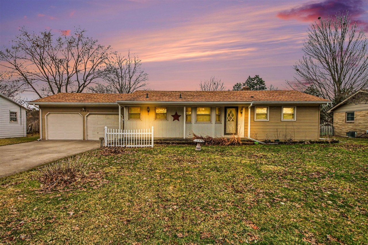 Homes for sale in Jenison, MI | 7424 Cherry Ave, Jenison, MI 49428 | MLS# 70520315