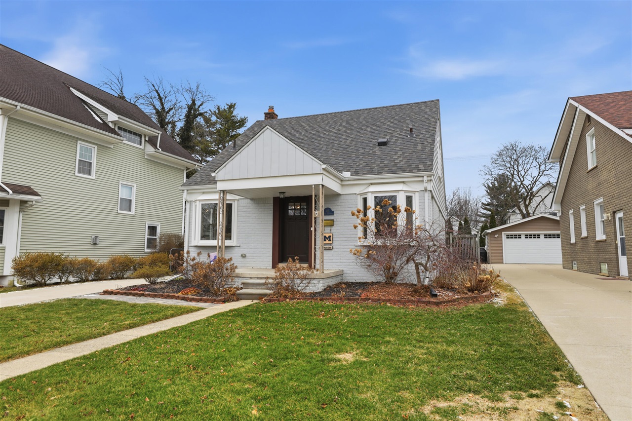 Homes for sale in Plymouth, MI | 325 N Evergreen St, Plymouth, MI 48170 | MLS# 70520333