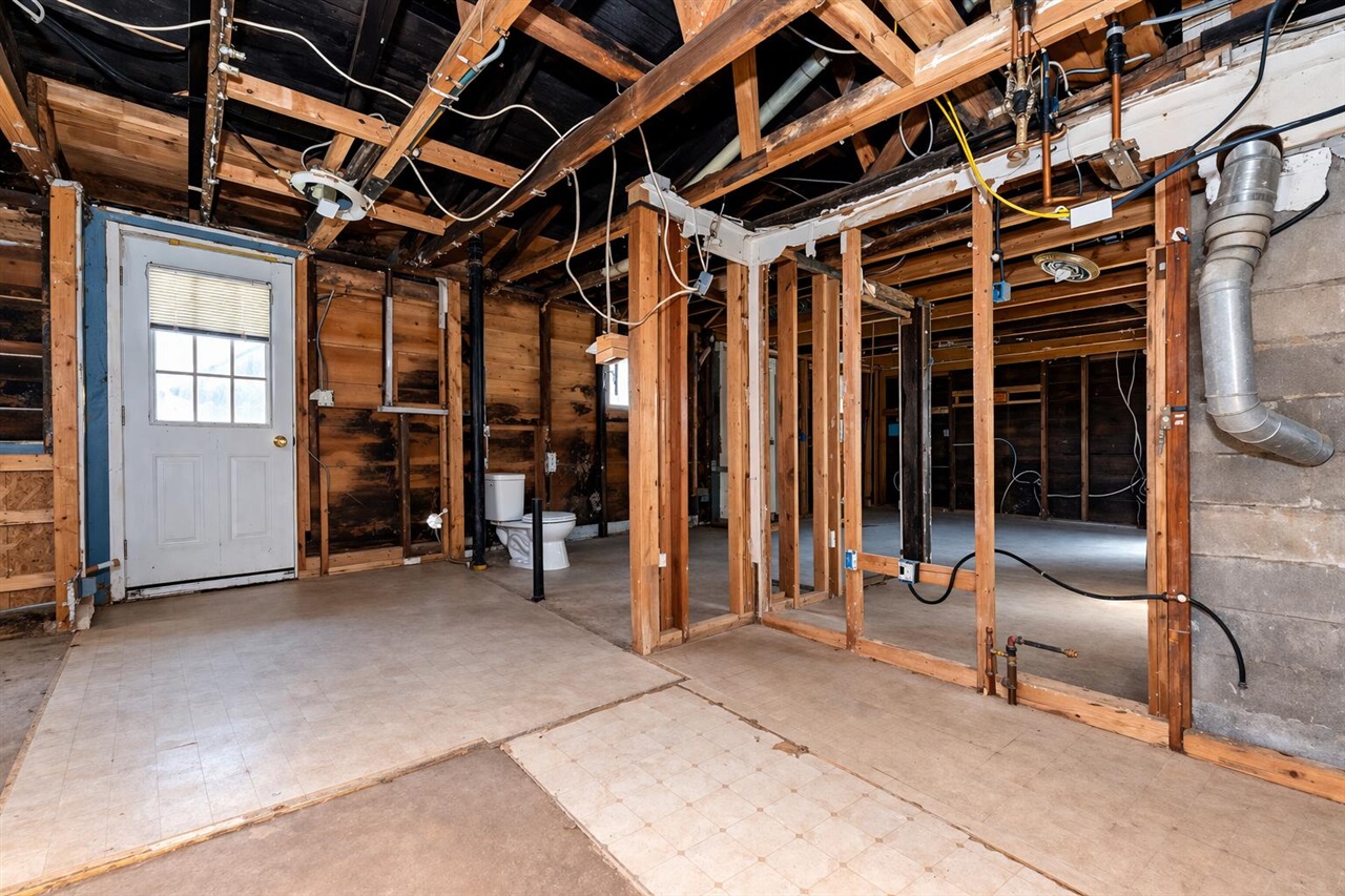 2035 Jasper Dairy Road, Saint Joseph, MI, 49085-9606