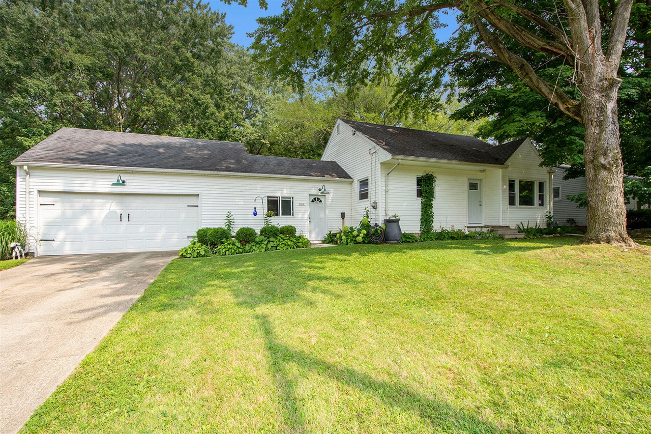 513 Gregory Place, Jackson, MI, 49202-2607