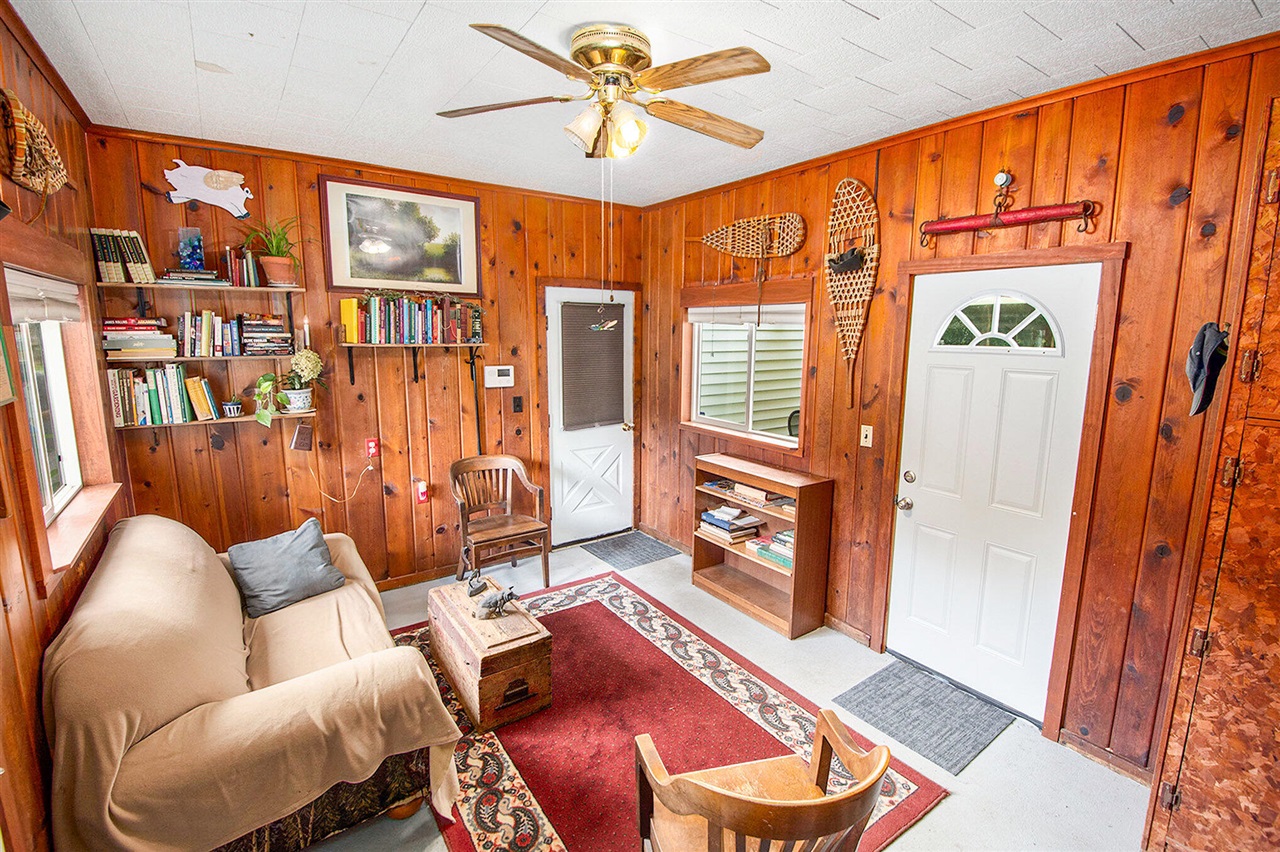 513 Gregory Place, Jackson, MI, 49202-2607