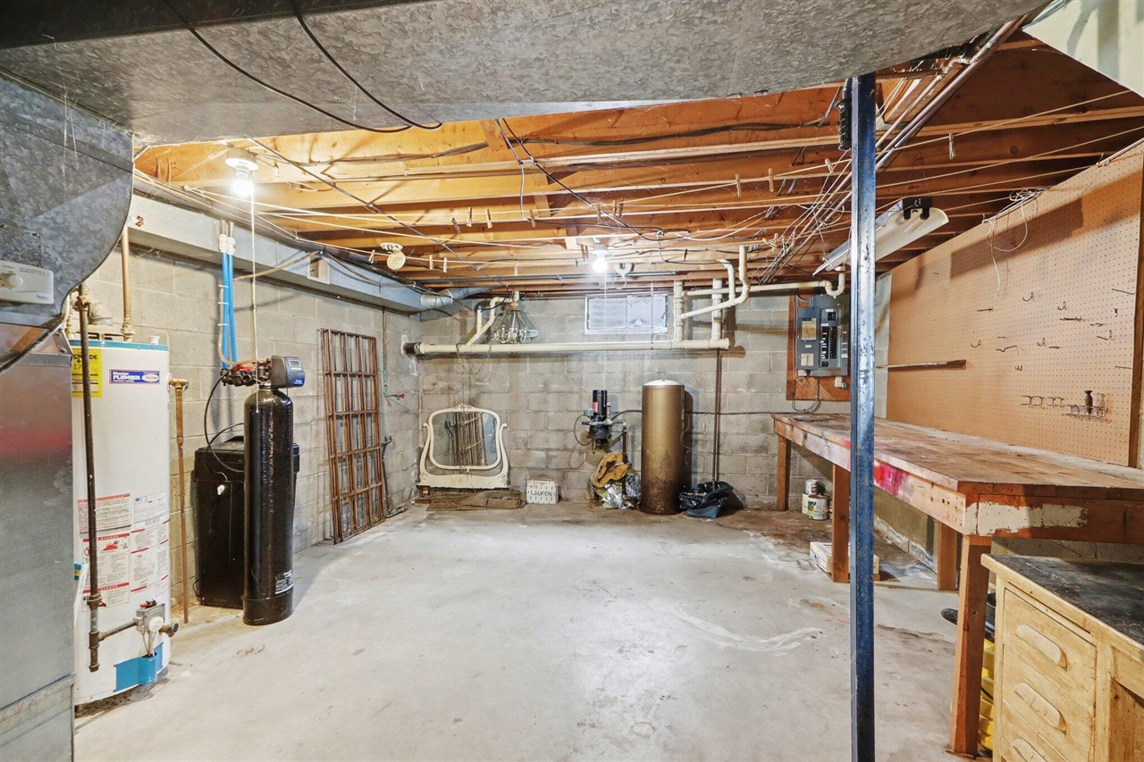 14789 E Augusta Drive, Augusta, MI, 49012-9626