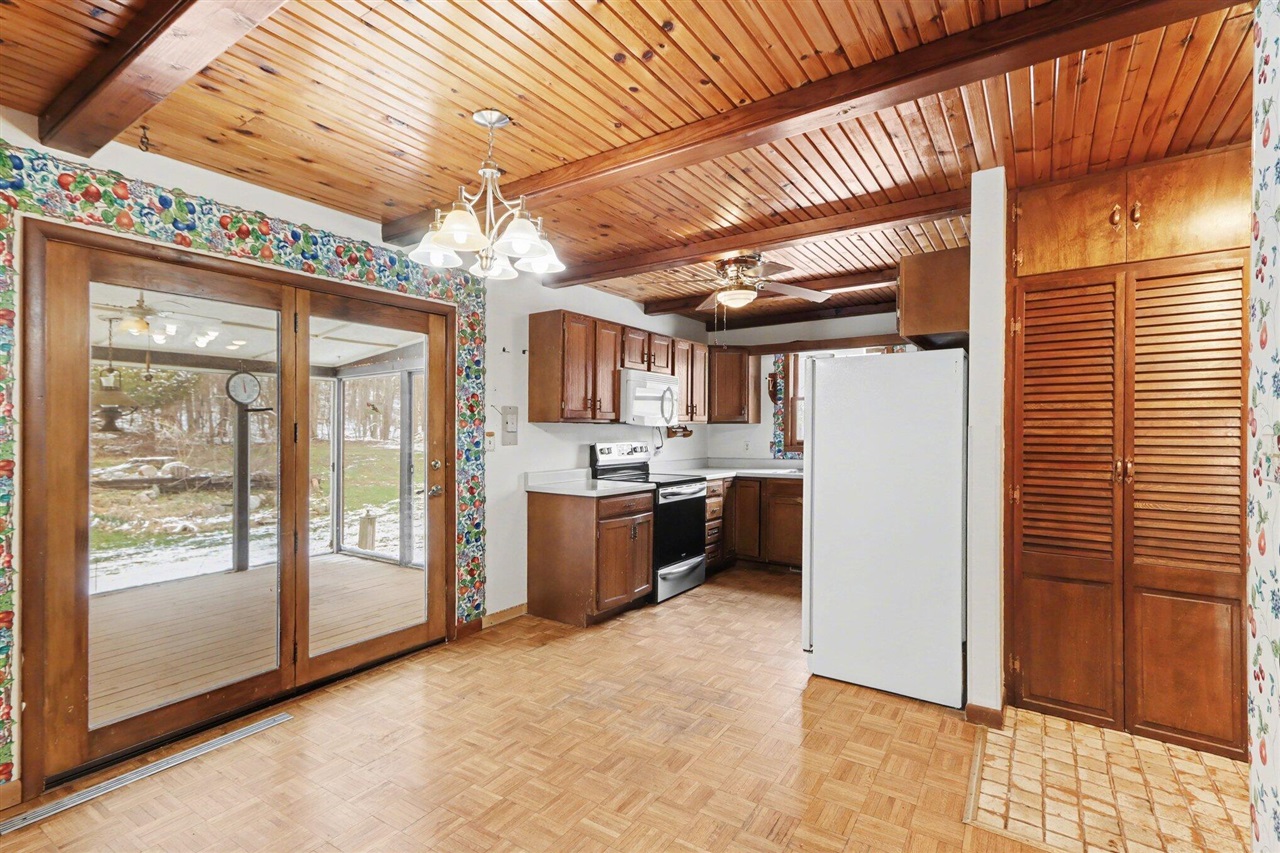 14789 E Augusta Drive, Augusta, MI, 49012-9626