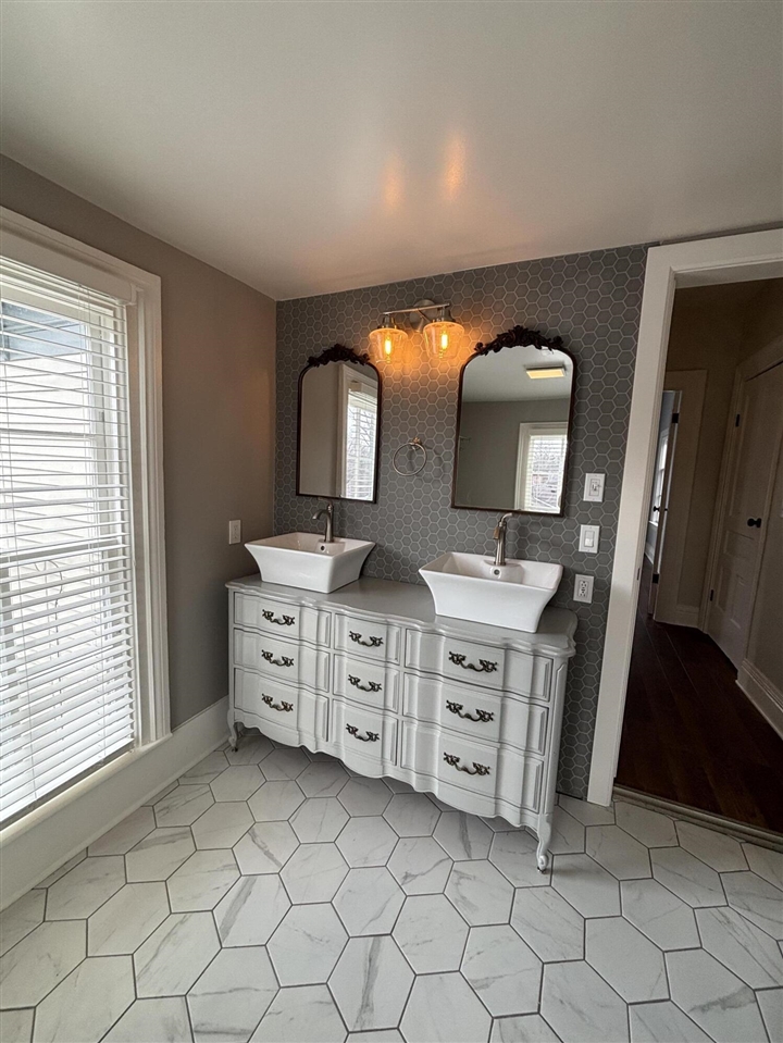 118 S Evans Street UNIT&nbsp;Unit: B, Tecumseh, MI, 49286