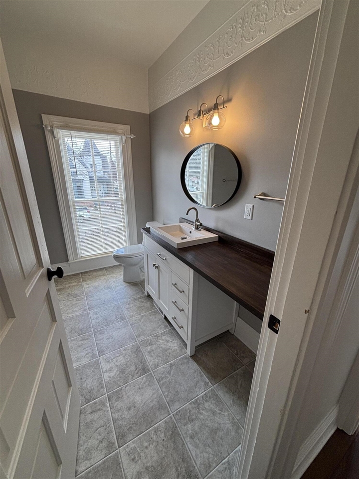 118 S Evans Street UNIT&nbsp;Unit: B, Tecumseh, MI, 49286