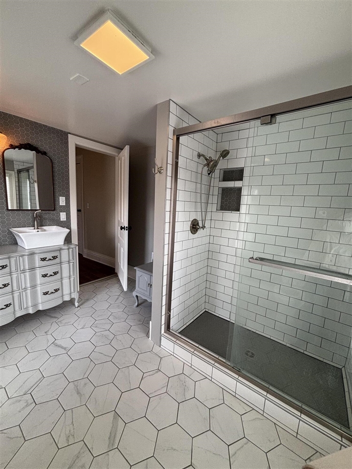 118 S Evans Street UNIT&nbsp;Unit: B, Tecumseh, MI, 49286