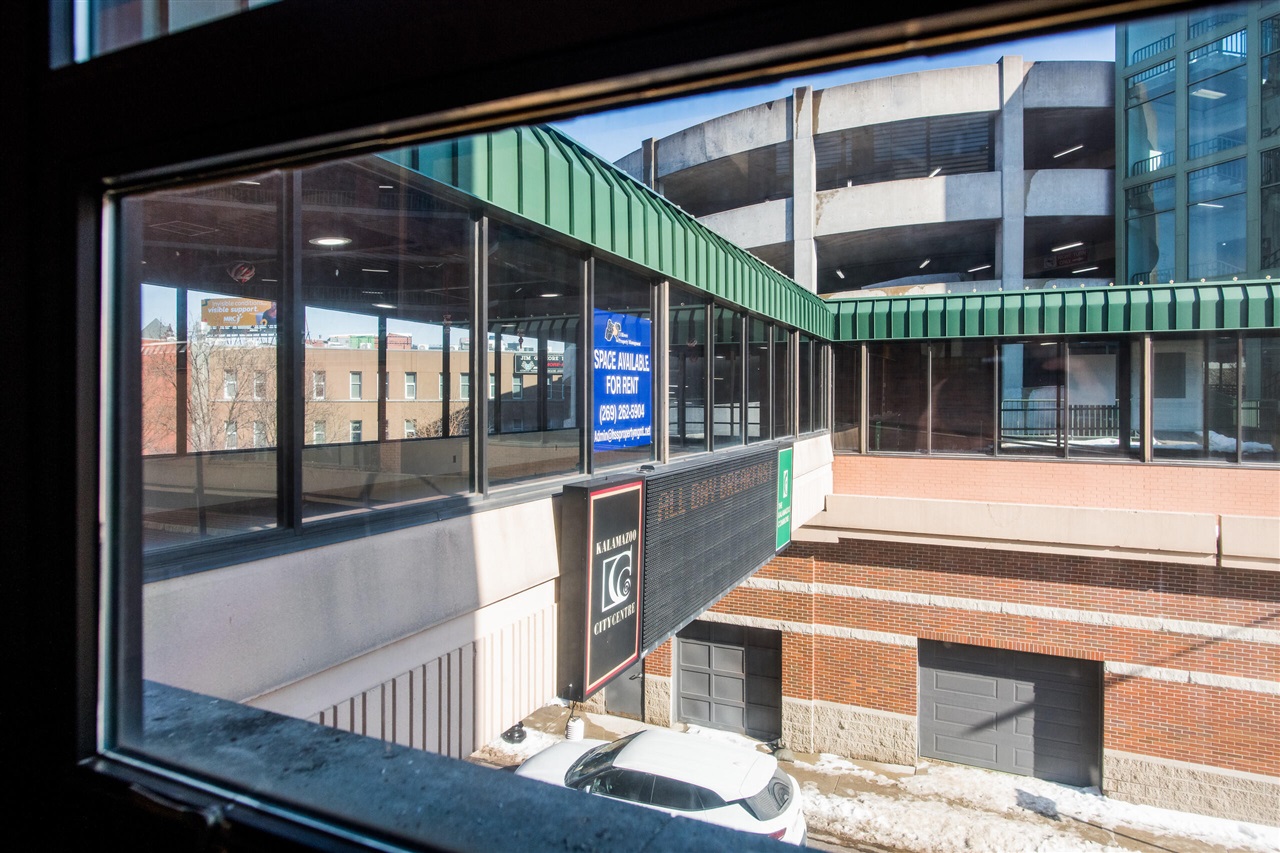 125 S Kalamazoo Mall, Kalamazoo, MI, 49007