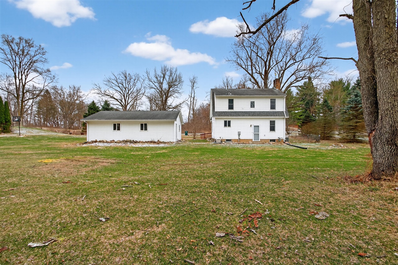 Homes for sale in Albion, MI | 25953 D Dr, Albion, MI 49224 | MLS# 70520346