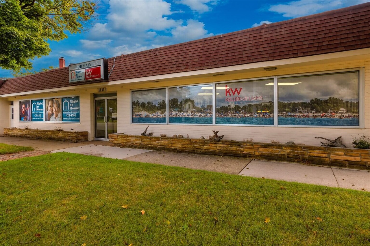 1111 Main Street, Saint Joseph, MI, 49085-2653