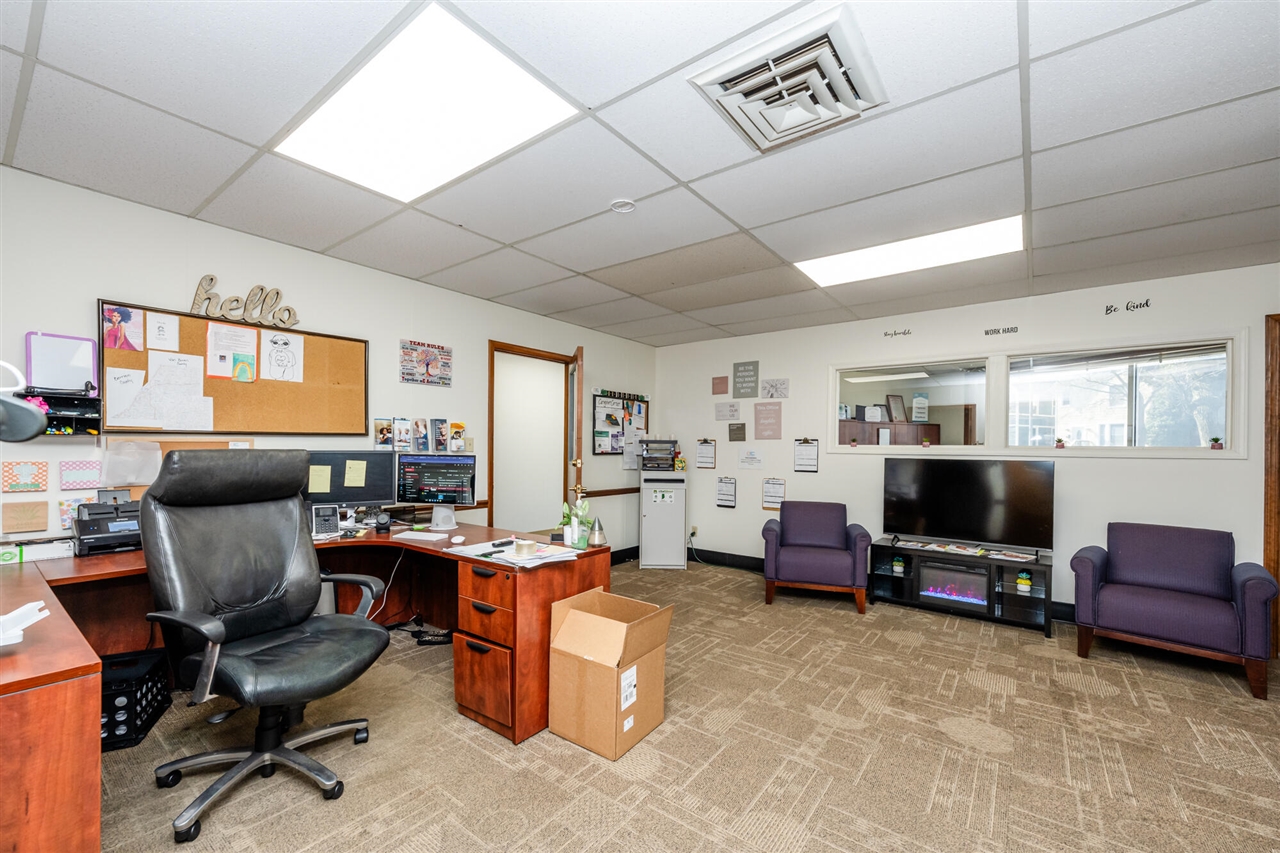 1111 Main Street, Saint Joseph, MI, 49085-2653