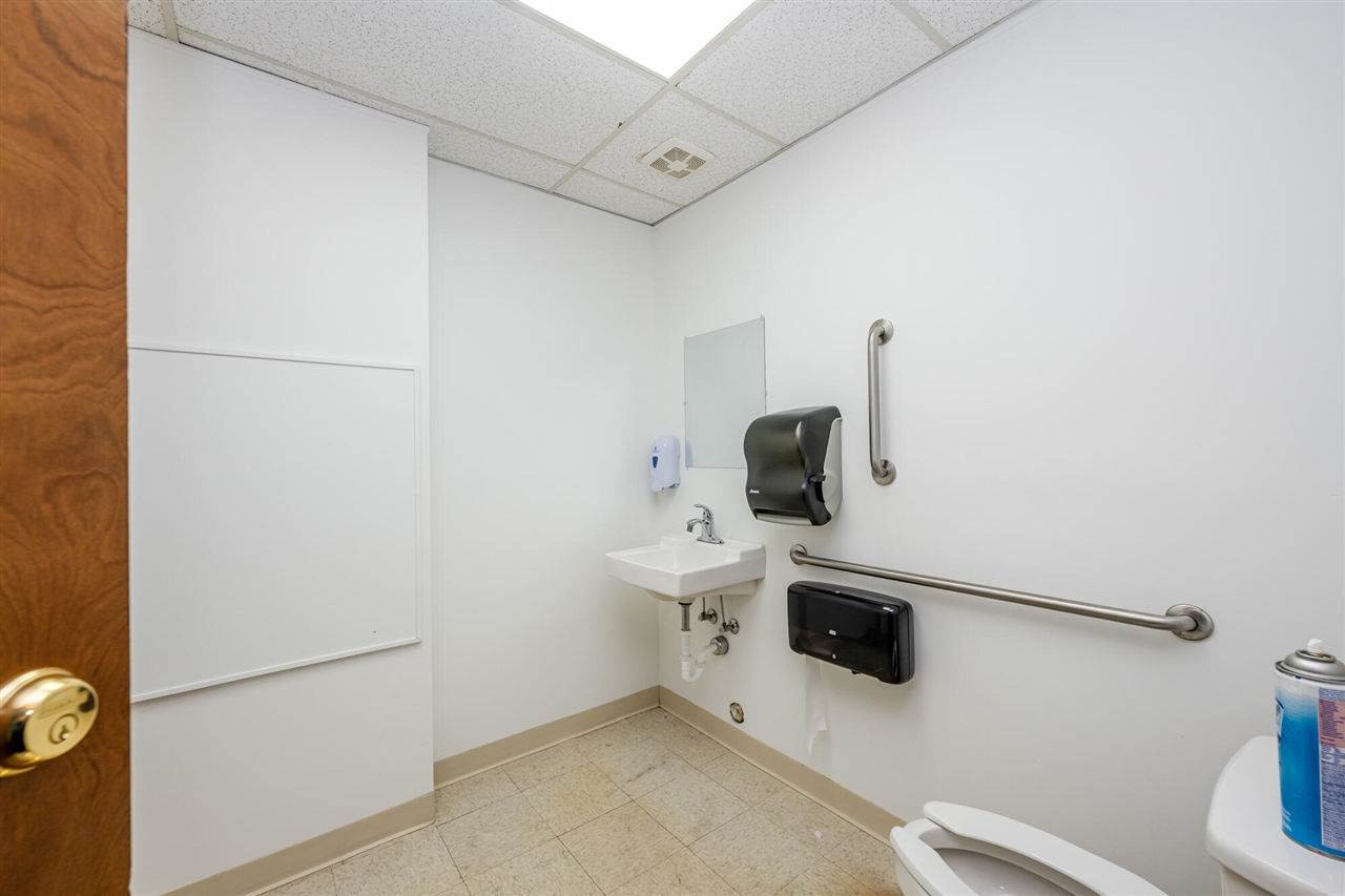 1111 Main Street, Saint Joseph, MI, 49085-2653