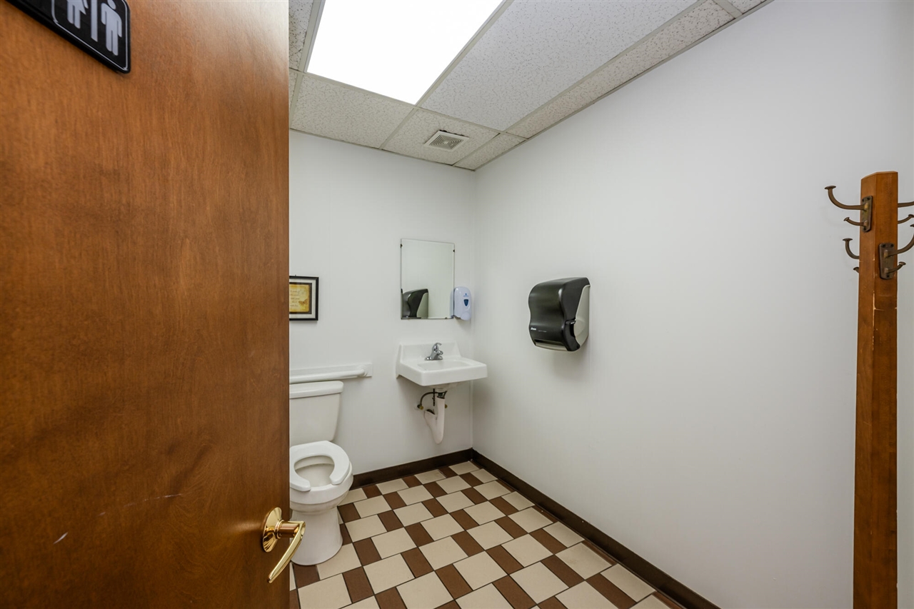 1111 Main Street, Saint Joseph, MI, 49085-2653