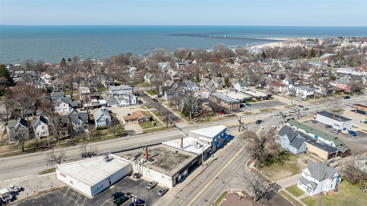1111 Main Street, Saint Joseph, MI, 49085-2653
